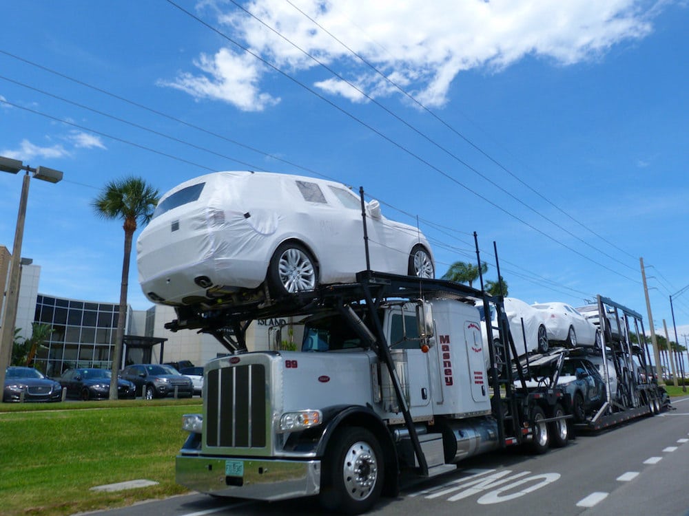 在美国想将汽车从加利福尼亚州运送到佛罗里达州的费用是多少？